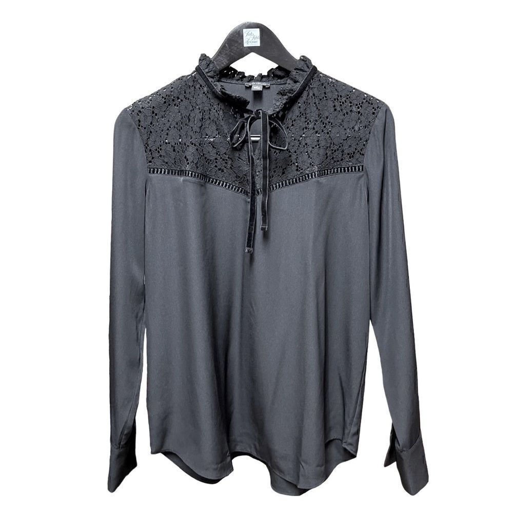 🌟70% OFF🌟 Ann Taylor Black Lace Neck Long Sleeve Blouse